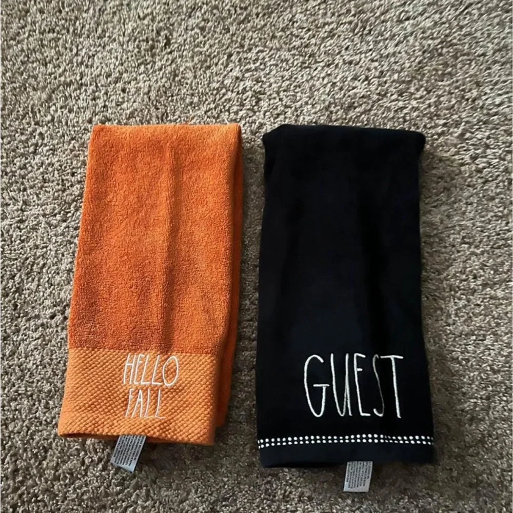 Rae Dunn hand towels